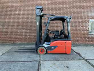 Heftruck gebruikt LINDE E16-02 ELEKTRO DREIRADFRONTSTAPLER (13069820)