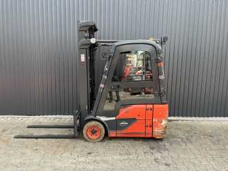Heftruck gebruikt LINDE E16C-02 ELEKTRO DREIRADFRONTSTAPLER (13062325)