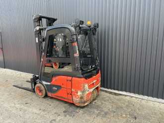 Heftruck gebruikt LINDE E16C-02 ELEKTRO DREIRADFRONTSTAPLER (13062325)