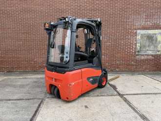 Heftruck gebruikt LINDE E16C-02 ELEKTRO DREIRADFRONTSTAPLER (13070517)