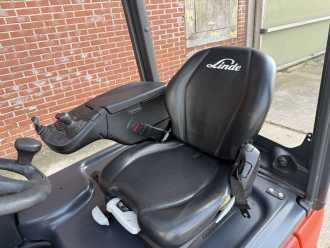 Heftruck gebruikt LINDE E16C-02 ELEKTRO DREIRADFRONTSTAPLER (13074241)