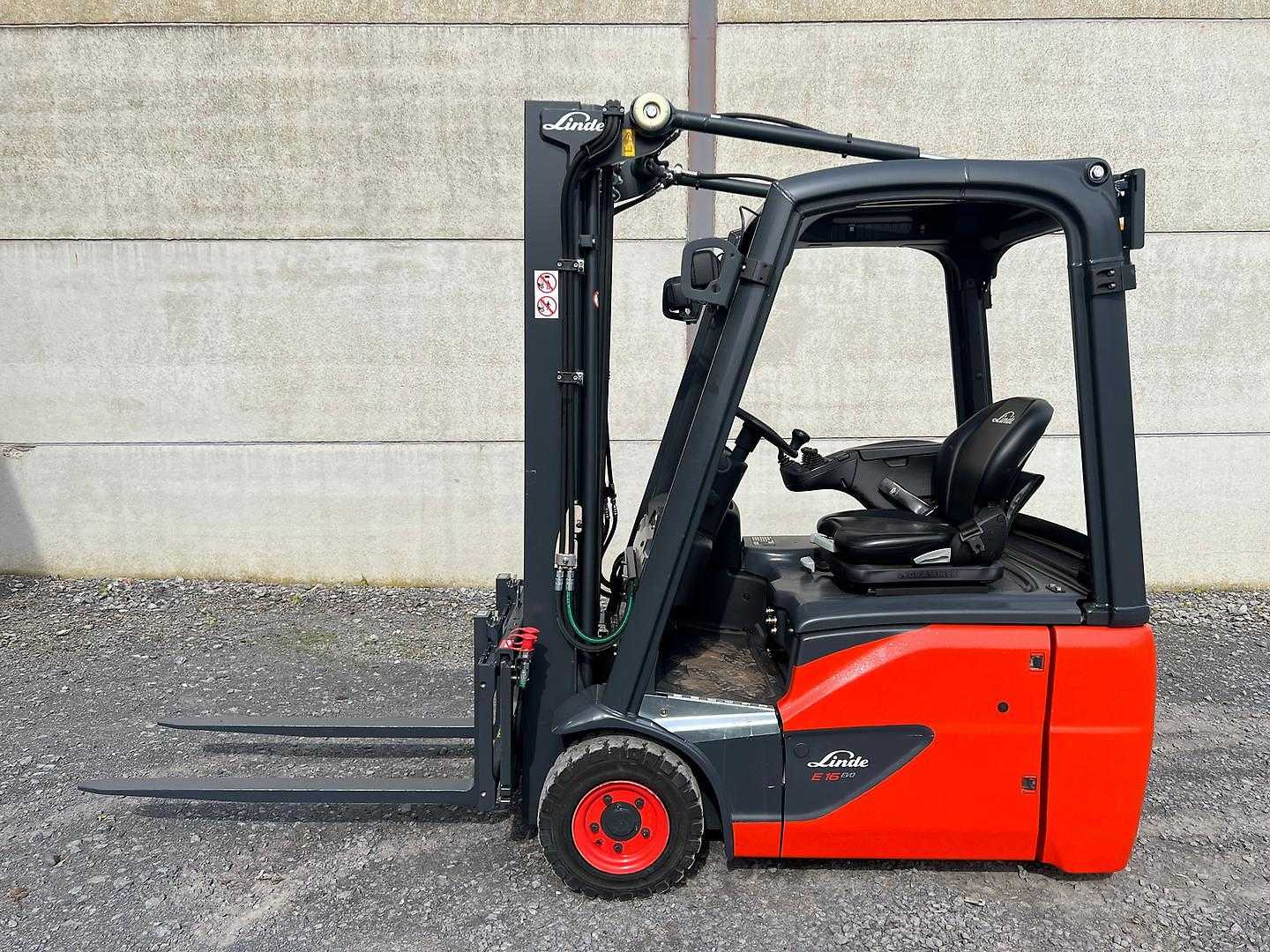 Heftruck gebruikt LINDE E16C-02 EVO ELEKTRO DREIRADFRONTSTAPLER (13071912)