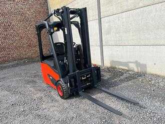 Heftruck gebruikt LINDE E16C-02 EVO ELEKTRO DREIRADFRONTSTAPLER (13071912)
