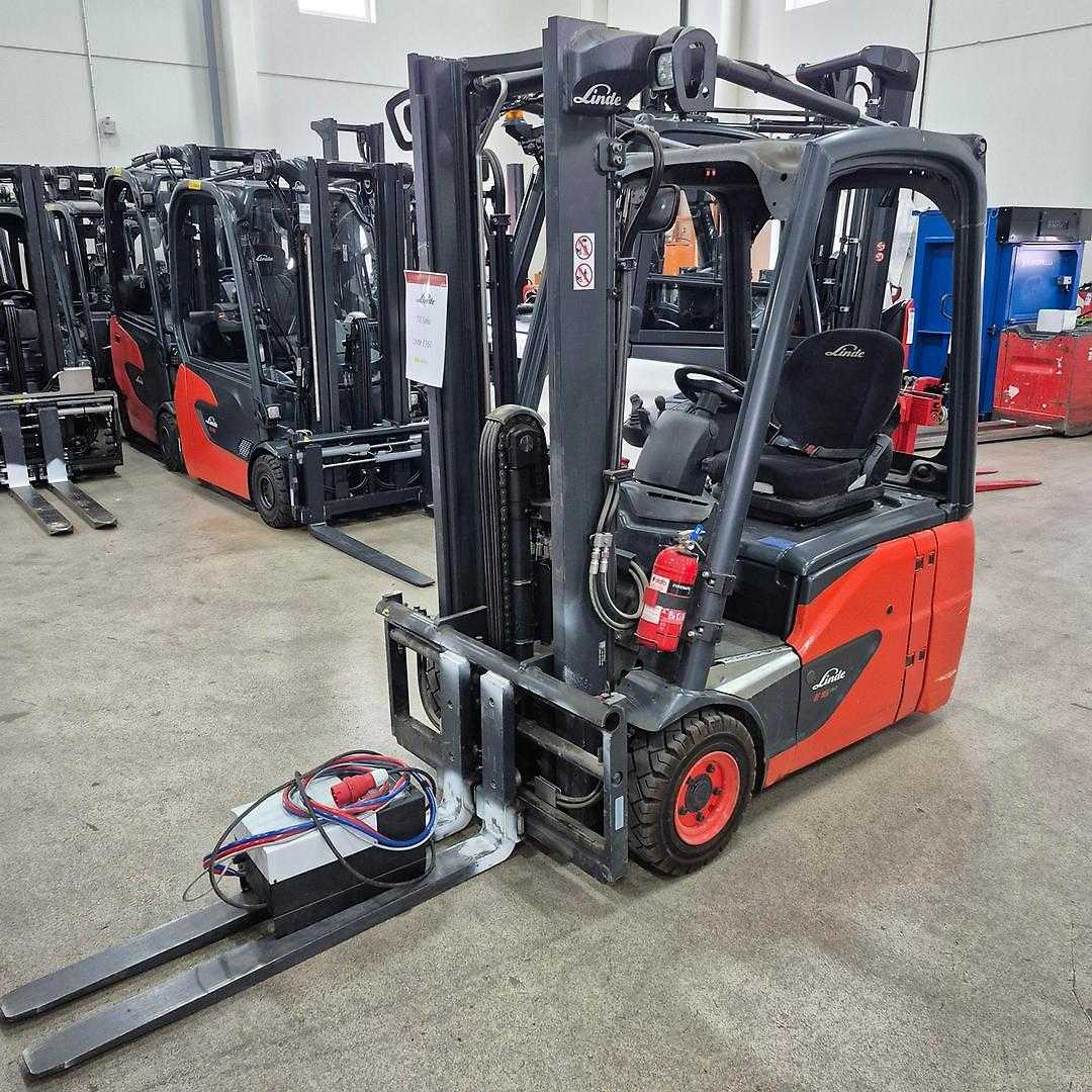 Heftruck gebruikt LINDE E16C ELEKTRO DREIRADFRONTSTAPLER (13074583)