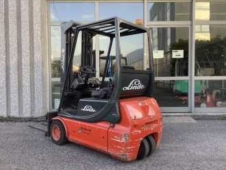 Heftruck gebruikt LINDE E16C ELEKTRO DREIRADFRONTSTAPLER (13076397)