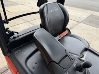 Heftruck gebruikt LINDE E16P-02 ELEKTRO VIERRADFRONTSTAPLER (13054651)