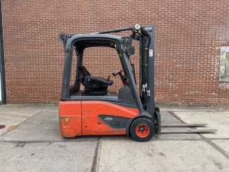 Heftruck gebruikt LINDE E18-02 ELEKTRO DREIRADFRONTSTAPLER (13043307)