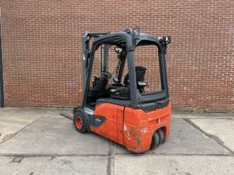 Heftruck gebruikt LINDE E18-02 ELEKTRO DREIRADFRONTSTAPLER (13043307)