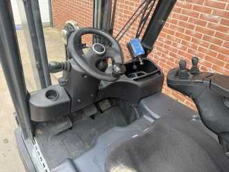 Heftruck gebruikt LINDE E18-02 ELEKTRO DREIRADFRONTSTAPLER (13043307)