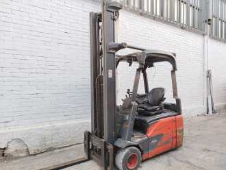 Heftruck gebruikt LINDE E18-02 EVO Driv ELEKTRO DREIRADFRONTSTAPLER (13067319) backdrop