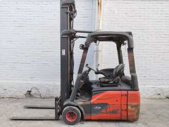 Heftruck gebruikt LINDE E18-02 EVO Driv ELEKTRO DREIRADFRONTSTAPLER (13067319)