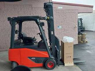 Heftruck gebruikt LINDE E18 PH ELEKTRO VIERRADFRONTSTAPLER (13032499)
