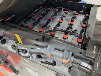 Heftruck gebruikt LINDE E20L-01 ELEKTRO DREIRADFRONTSTAPLER (13073385)