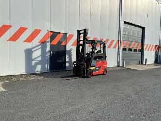 Heftruck gebruikt LINDE E20PH-02 ELEKTRO VIERRADFRONTSTAPLER (13073802)