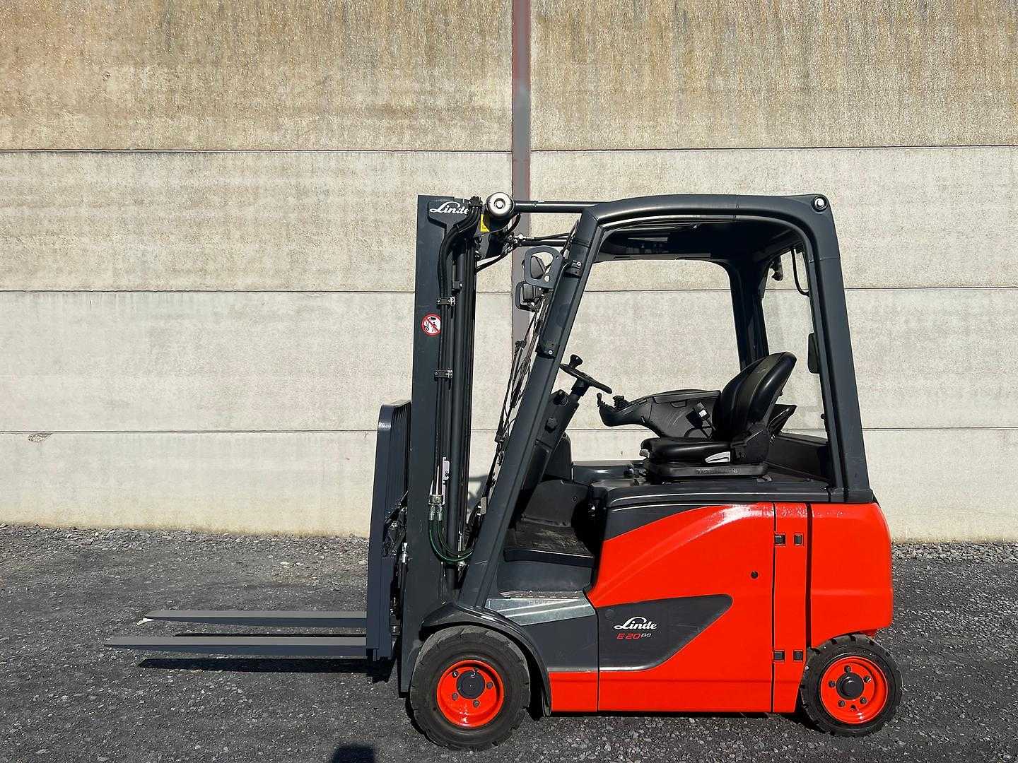 Heftruck gebruikt LINDE E20PH-02 EVO ELEKTRO VIERRADFRONTSTAPLER (13071485)