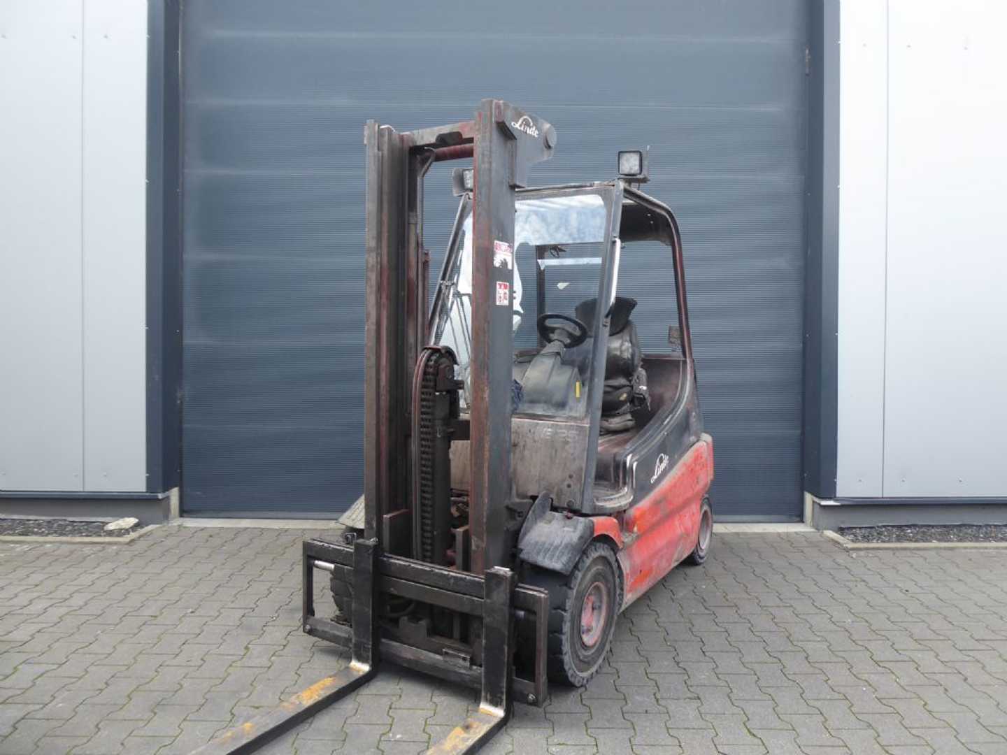 Heftruck gebruikt LINDE E25-03 ELEKTRO VIERRADFRONTSTAPLER (13067154)
