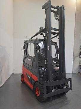 Heftruck gebruikt LINDE E25 ELEKTRO VIERRADFRONTSTAPLER (13051249)