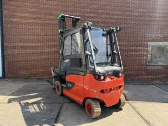 Heftruck gebruikt LINDE E25HL-01/600 ELEKTRO VIERRADFRONTSTAPLER (13055390)