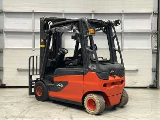 Heftruck gebruikt LINDE E25L ELEKTRO VIERRADFRONTSTAPLER (12975488)