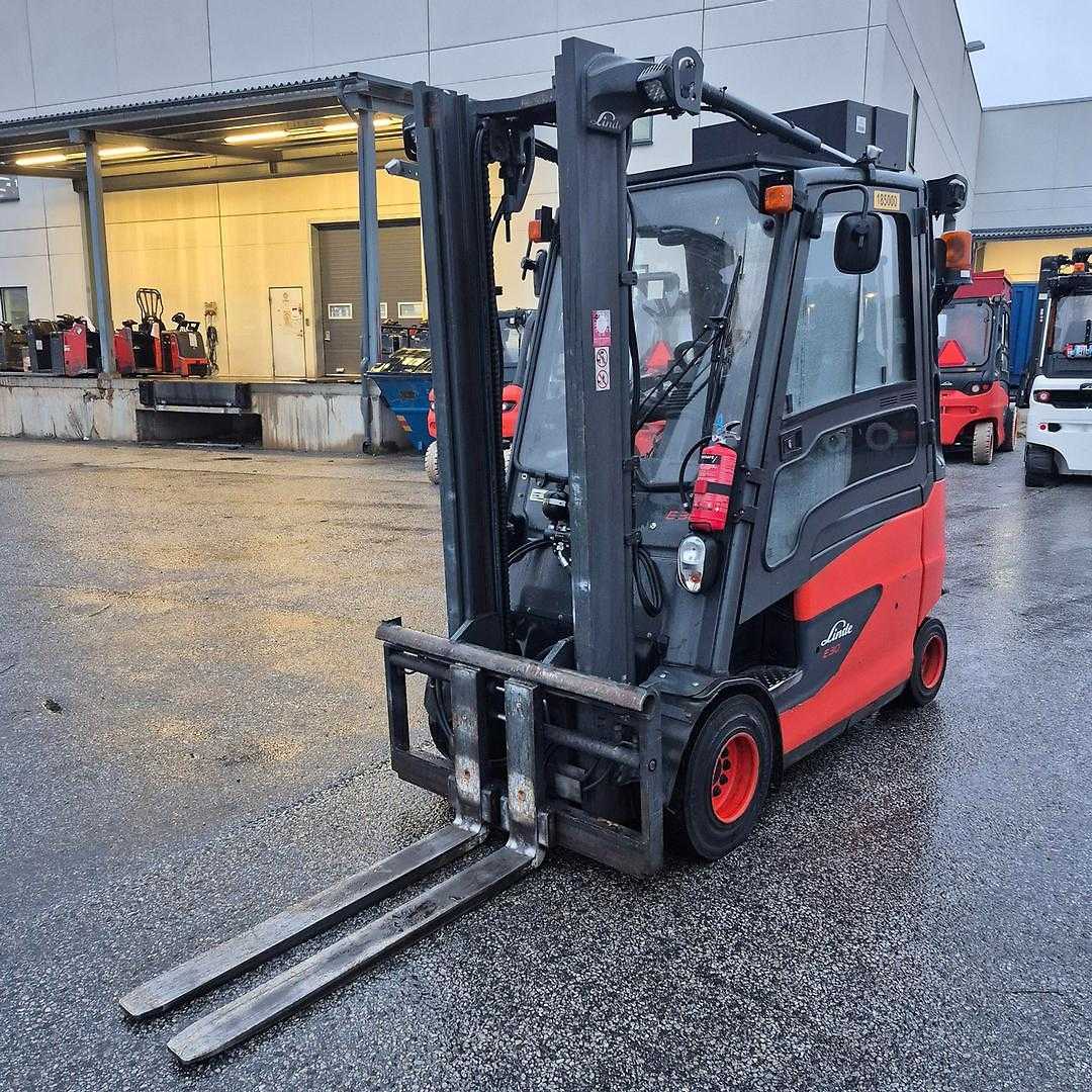 Heftruck gebruikt LINDE E30 HL-600 ELEKTRO VIERRADFRONTSTAPLER (13074590)