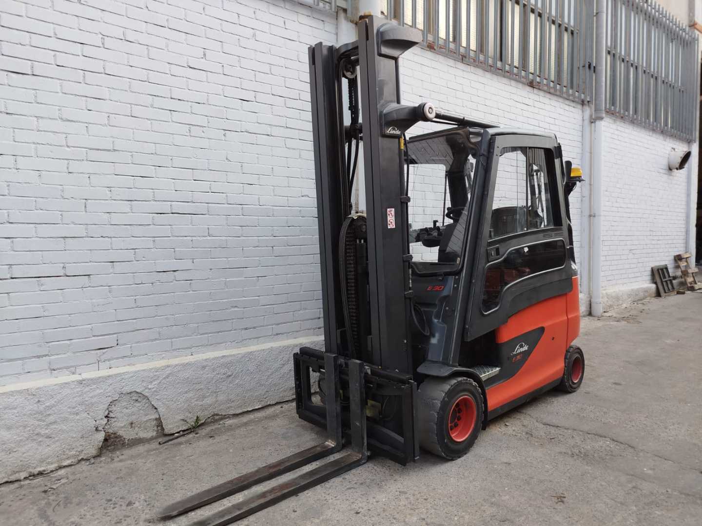 Heftruck gebruikt LINDE E30HL/600 ELEKTRO VIERRADFRONTSTAPLER (13054026)