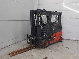 Heftruck gebruikt LINDE E30L-01 ELEKTRO VIERRADFRONTSTAPLER (13027130) backdrop