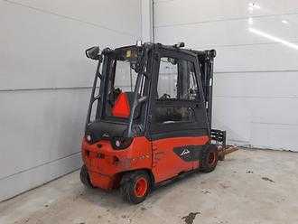 Heftruck gebruikt LINDE E30L-01 ELEKTRO VIERRADFRONTSTAPLER (13027130)