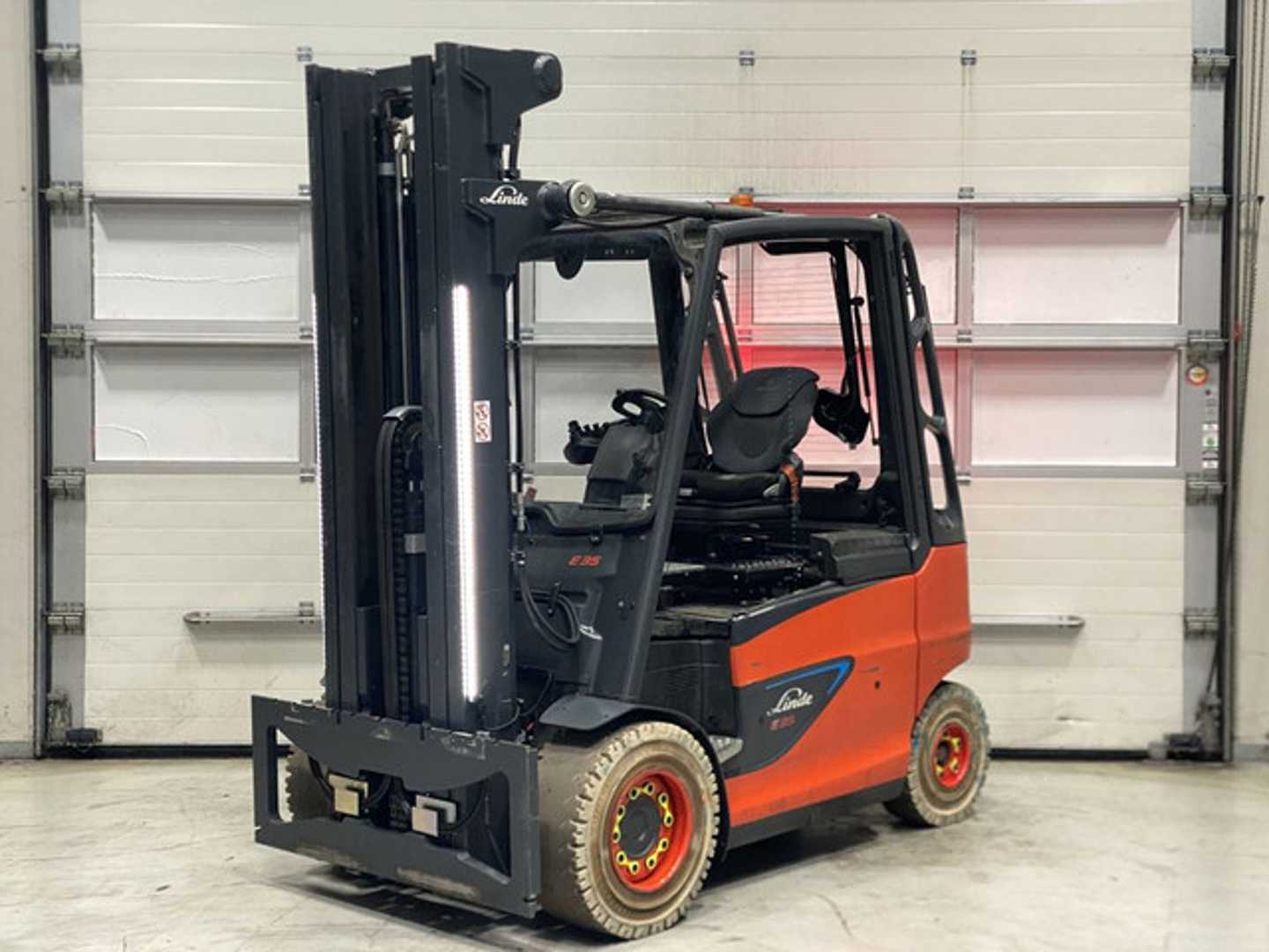 Heftruck gebruikt LINDE E35H-01/600 ELEKTRO VIERRADFRONTSTAPLER (12995349)