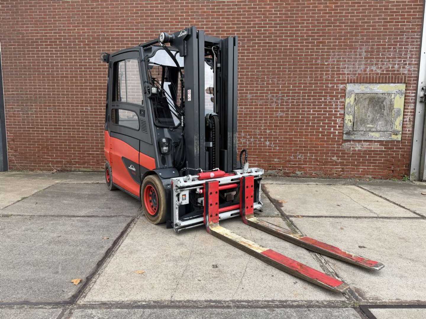 Heftruck gebruikt LINDE E50HL-01 ELEKTRO VIERRADFRONTSTAPLER (13070518)