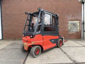 Heftruck gebruikt LINDE E50HL-01 ELEKTRO VIERRADFRONTSTAPLER (13070518)