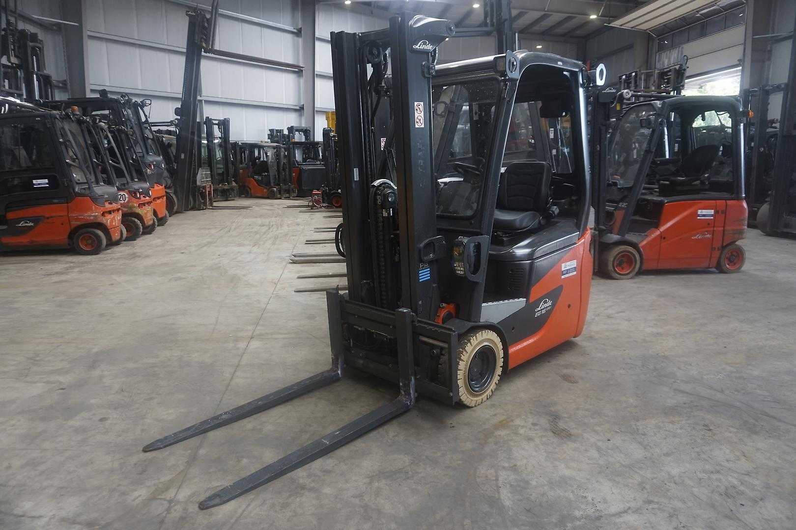 Heftruck gebruikt LINDE EG 16-02 - Triplex - 75 Stunden ELEKTRO DREIRADFRONTSTAPLER (13056269)