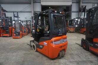 Heftruck gebruikt LINDE EG 16-02 - Triplex - 75 Stunden ELEKTRO DREIRADFRONTSTAPLER (13056269)