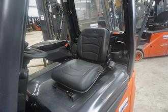 Heftruck gebruikt LINDE EG 16-02 - Triplex - 75 Stunden ELEKTRO DREIRADFRONTSTAPLER (13056269)