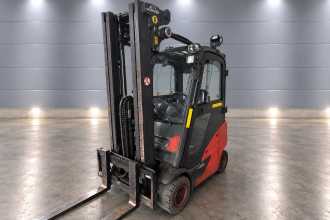 Heftruck gebruikt LINDE H 18 D - 01 /58950/ DIESEL VIERRADFRONTSTAPLER (13068692) backdrop