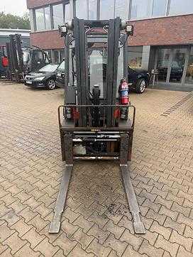 Heftruck gebruikt LINDE H 25 D -02 DIESEL VIERRADFRONTSTAPLER (13049552)