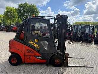 Heftruck gebruikt LINDE H 25T-02 - 2018er GAS VIERRADFRONTSTAPLER (13043476)