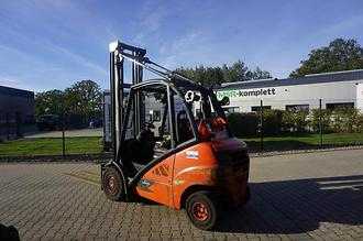 Heftruck gebruikt LINDE H 30T-02 - Nur 3.164 Betriebsstunden GAS VIERRADFRONTSTAPLER (13074151)