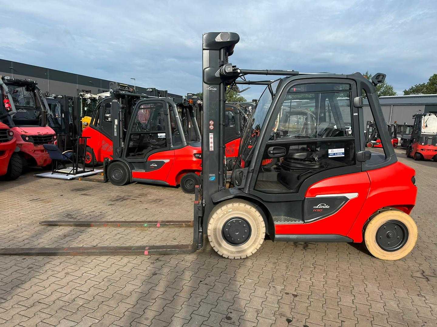 Heftruck gebruikt LINDE H 50 D DIESEL VIERRADFRONTSTAPLER (13066412)