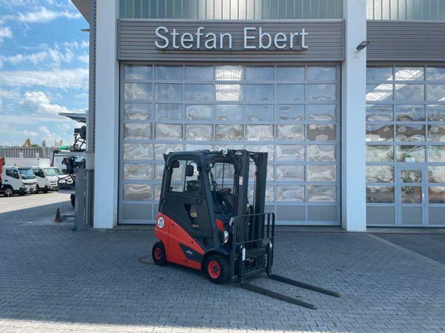 Heftruck gebruikt LINDE H14D-01 / HH 4,6m / 1.453h / Diesel / SS / Waage DIESEL VIERRADFRONTSTAPLER (13052708)