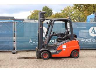 Heftruck gebruikt LINDE H20T-01 GAS VIERRADFRONTSTAPLER (13033418) backdrop