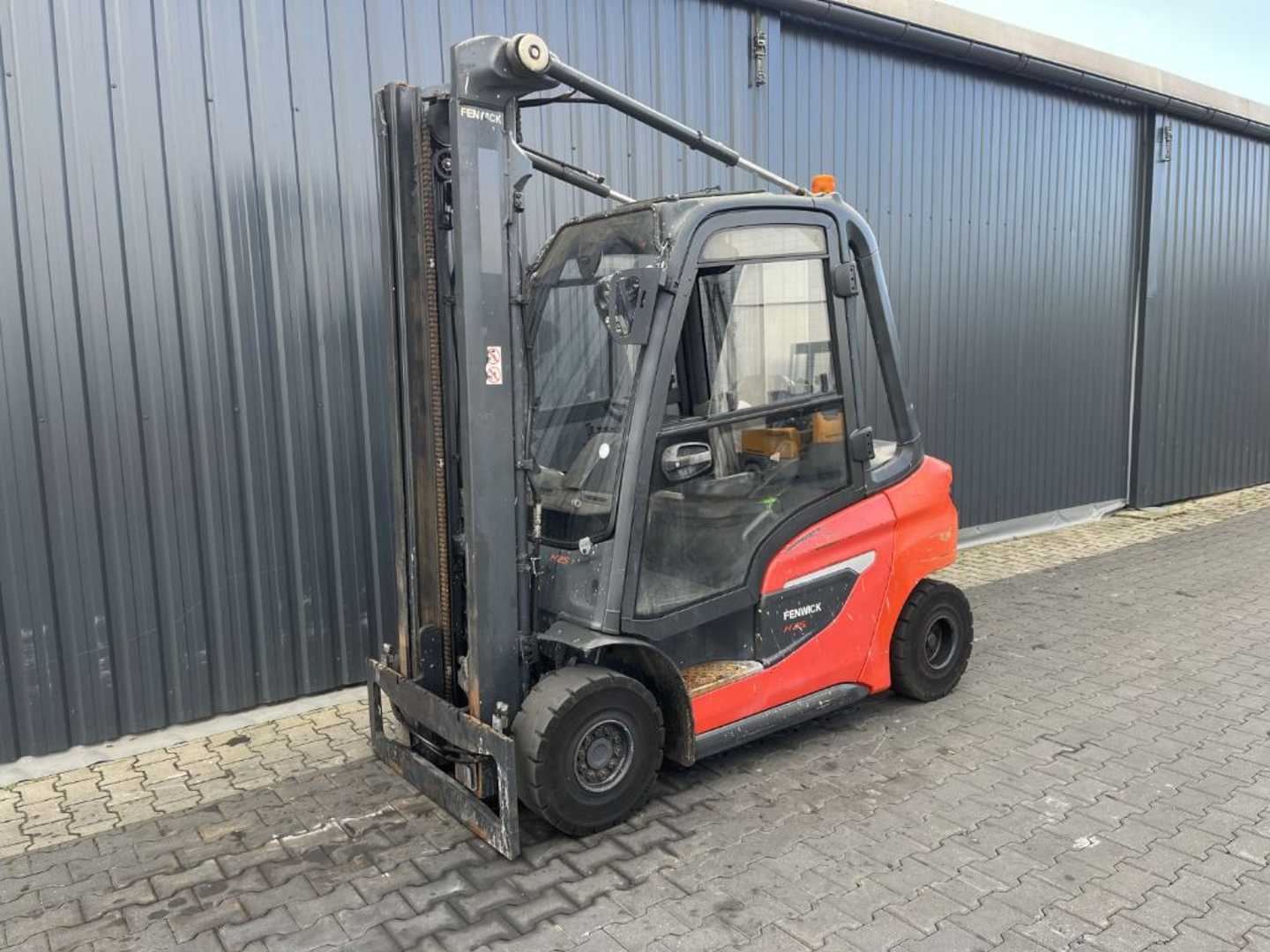 Heftruck gebruikt LINDE H25D-01 DIESEL VIERRADFRONTSTAPLER (13075649)