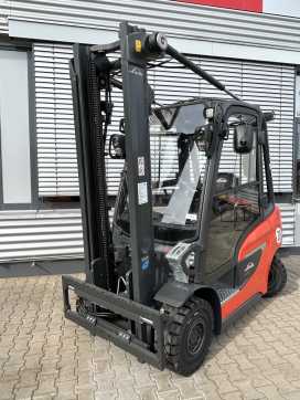 Heftruck gebruikt LINDE H25D DIESEL VIERRADFRONTSTAPLER (13073369) backdrop
