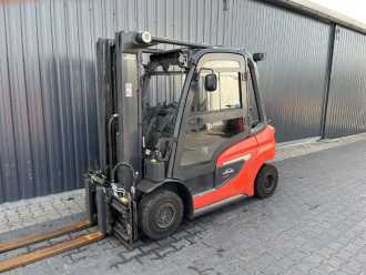 Heftruck gebruikt LINDE H25T-01 GAS VIERRADFRONTSTAPLER (13065776) backdrop