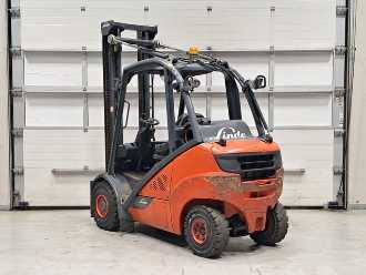 Heftruck gebruikt LINDE H30T-02 GAS VIERRADFRONTSTAPLER (13003262)