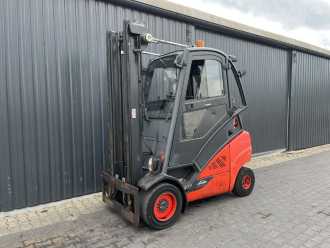Heftruck gebruikt LINDE H30T-02 GAS VIERRADFRONTSTAPLER (13050991) backdrop