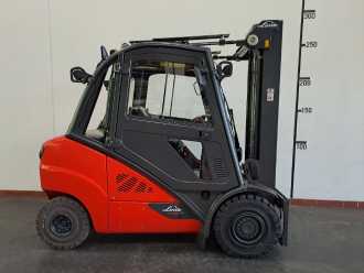 Heftruck gebruikt LINDE H35 D: 3,5t (3B) DIESEL VIERRADFRONTSTAPLER (12971084) backdrop