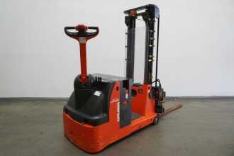 Heftruck gebruikt LINDE L 10 AC 035 ELEKTRO HOCHHUBWAGENDEICHSEL (13042734) backdrop