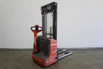 Heftruck gebruikt LINDE L 12 1172 ELEKTRO HOCHHUBWAGENDEICHSEL (13067927) backdrop
