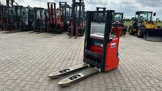 Heftruck gebruikt LINDE L 12i ELEKTRO HOCHHUBWAGENDEICHSEL (13066472) backdrop