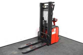 Heftruck gebruikt LINDE L 14i ELEKTRO HOCHHUBWAGENDEICHSEL (12871715) backdrop
